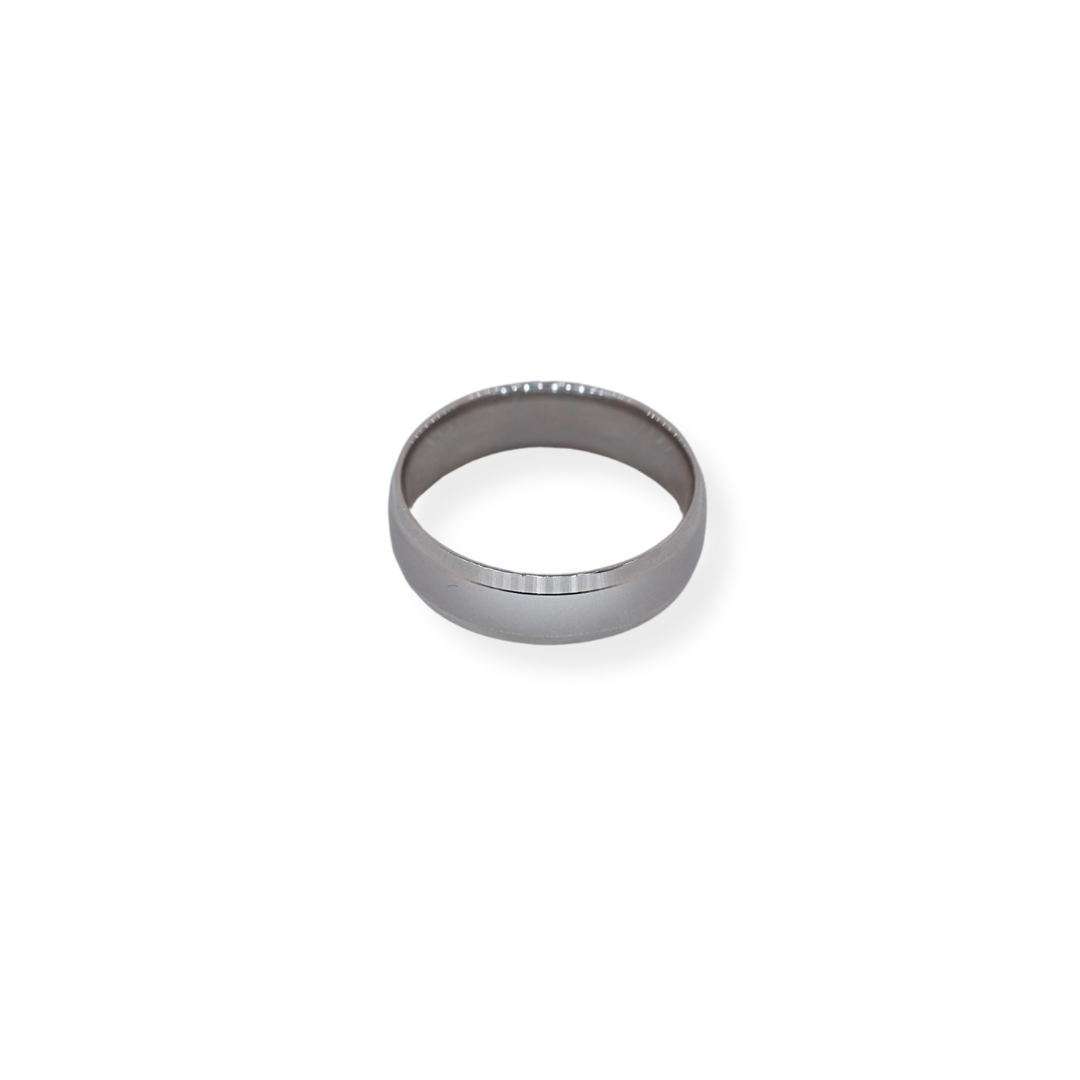 Silver band ring