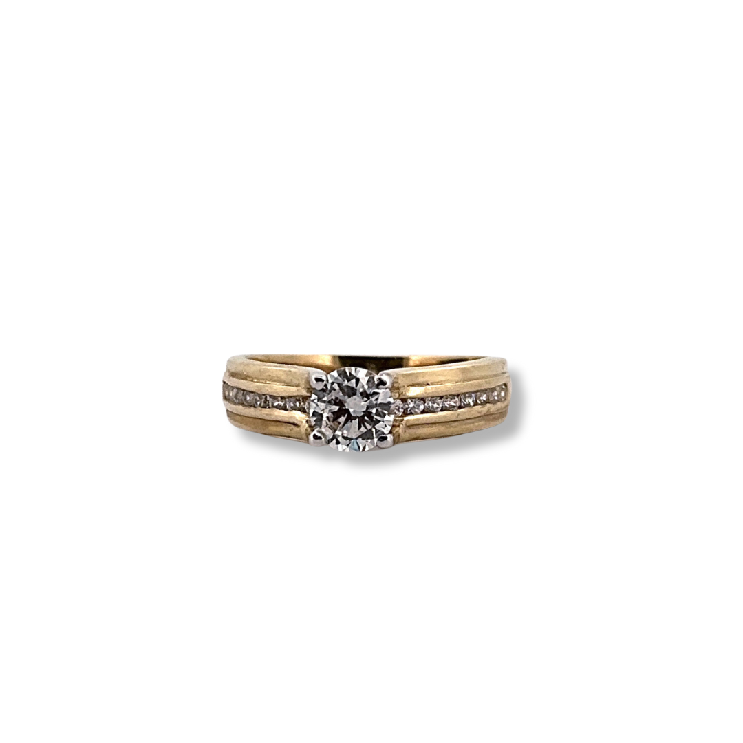 9ct yellow gold cz ring