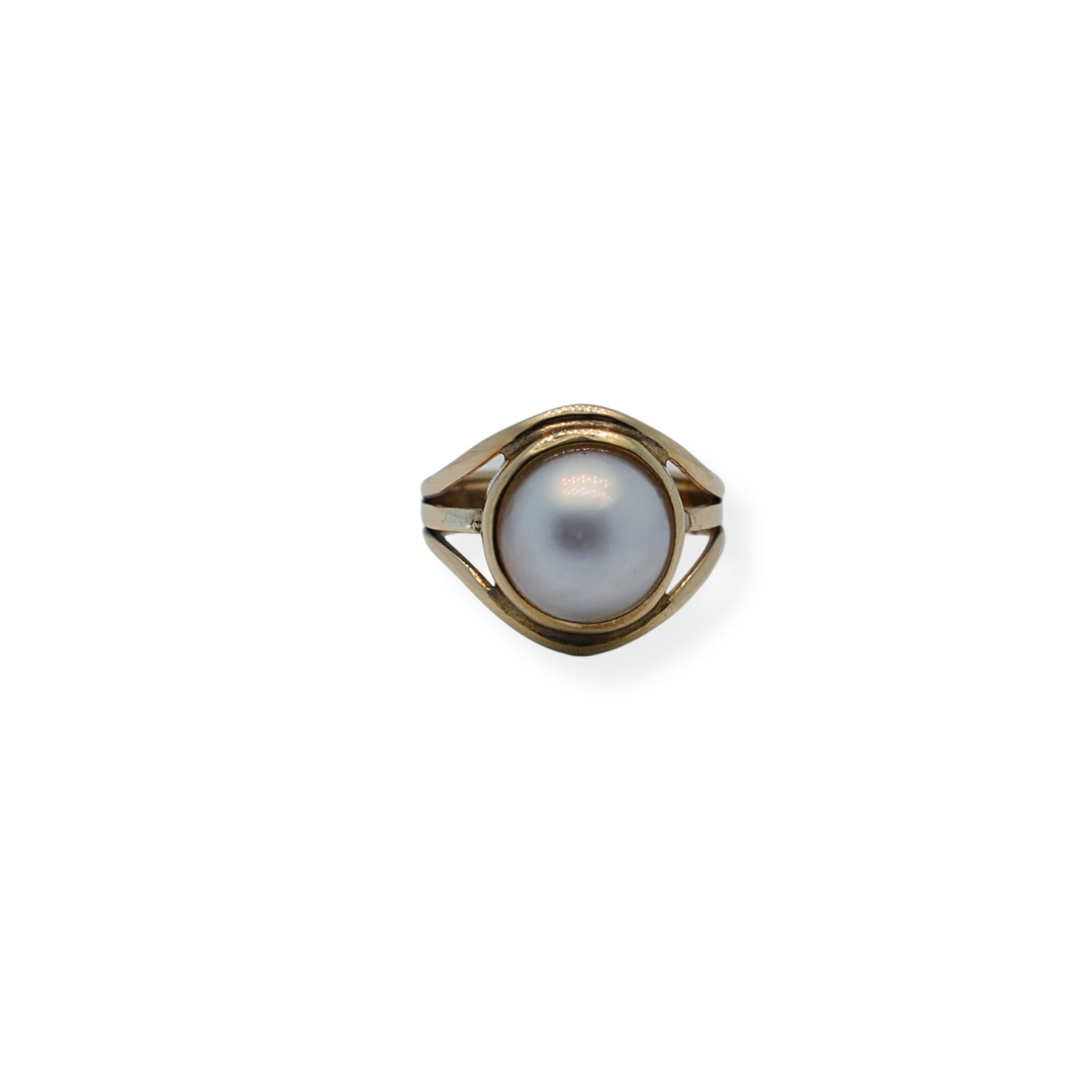 9ct gold Mabe pearl ring