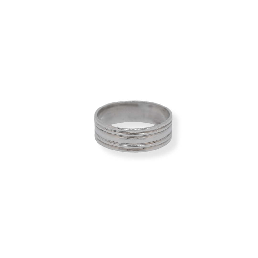 Silver band ring